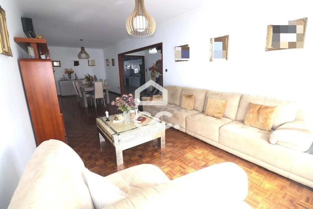 Moradia T5 para Venda em Ribeira Seca Foto 2