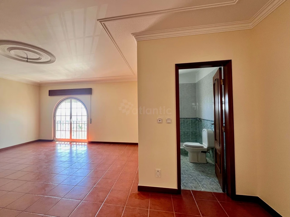 Moradia T6 para Venda em Vila Franca de Xira Foto 39
