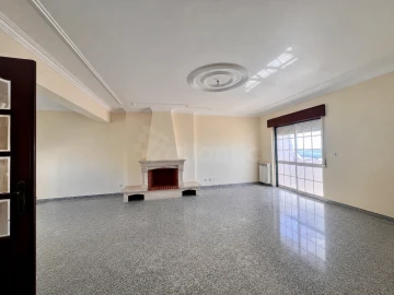 Moradia T6 para Venda em Vila Franca de Xira
