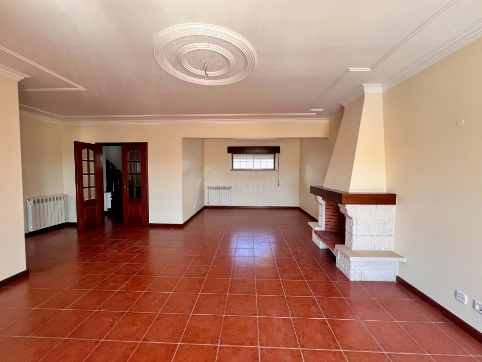 Moradia T6 para Venda em Vila Franca de Xira Foto 42