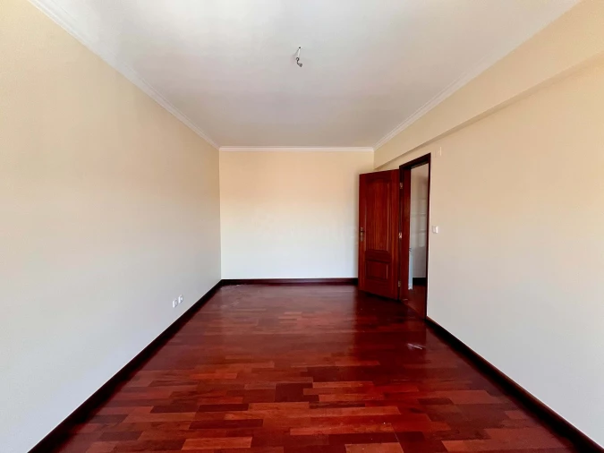 Moradia T6 para Venda em Vila Franca de Xira Foto 47