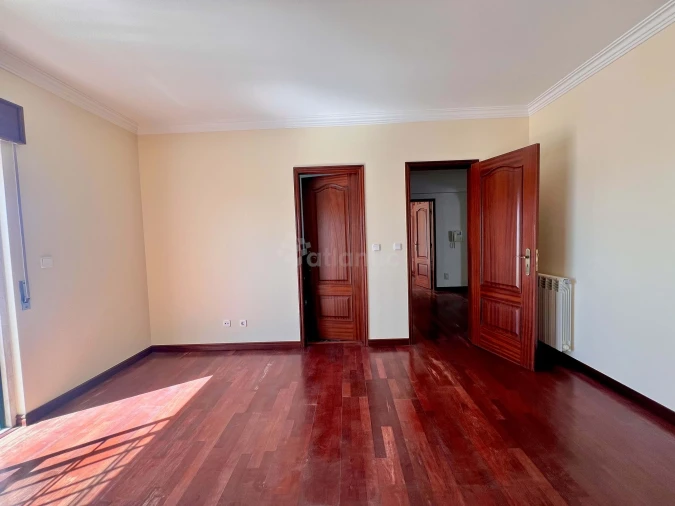 Moradia T6 para Venda em Vila Franca de Xira Foto 7