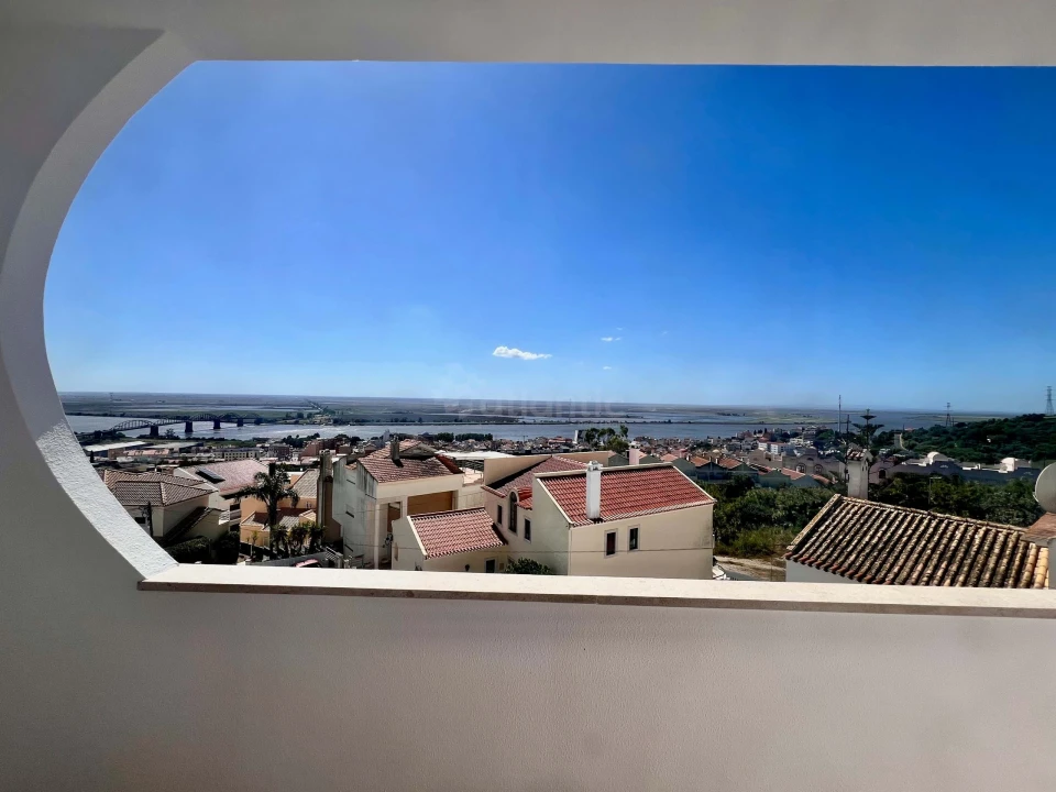 Moradia T6 para Venda em Vila Franca de Xira Foto 31