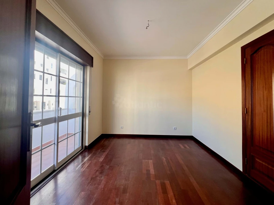 Moradia T6 para Venda em Vila Franca de Xira Foto 19