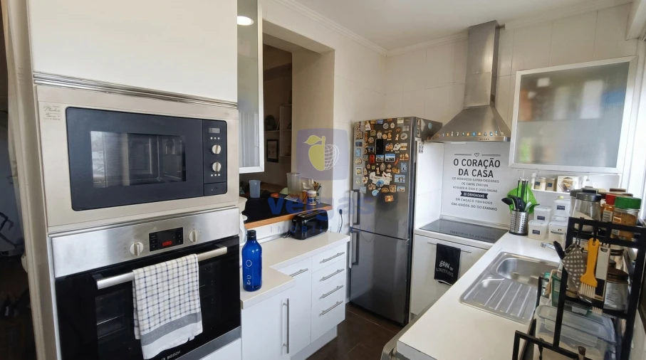 Apartamento T2 para Venda em Beato Foto 2