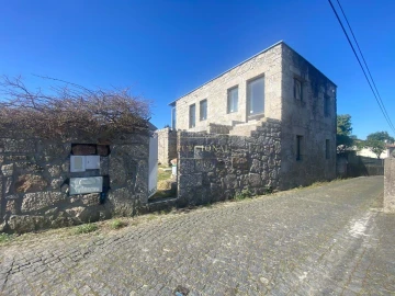Quinta T3 para Venda em São Tomé de Negrelos