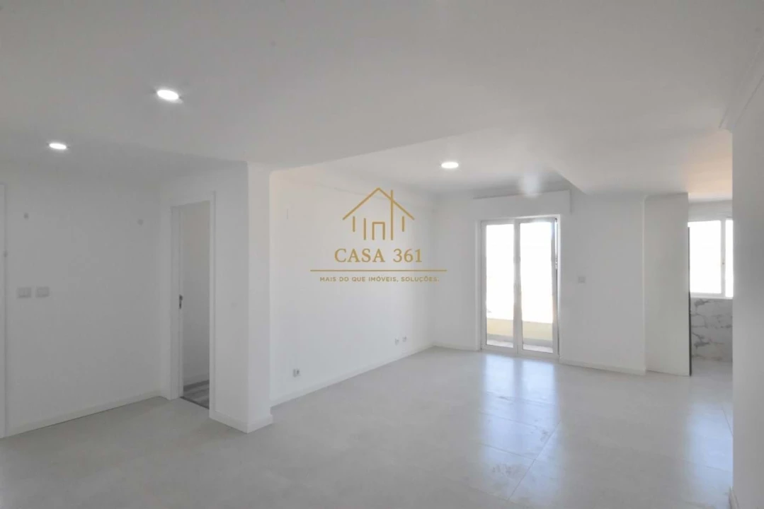 Apartamento T2 para Venda em Vila Franca de Xira Foto 7