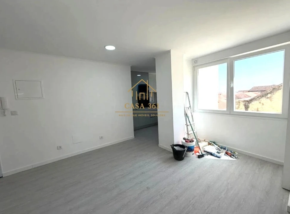 Apartamento T2 para Venda em Vila Franca de Xira Foto 3