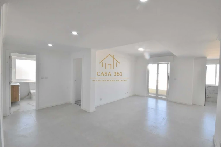 Apartamento T2 para Venda em Vila Franca de Xira Foto 6