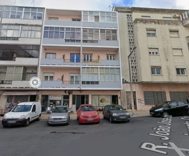Apartamento T2 para Venda em Vila Franca de Xira Foto 10