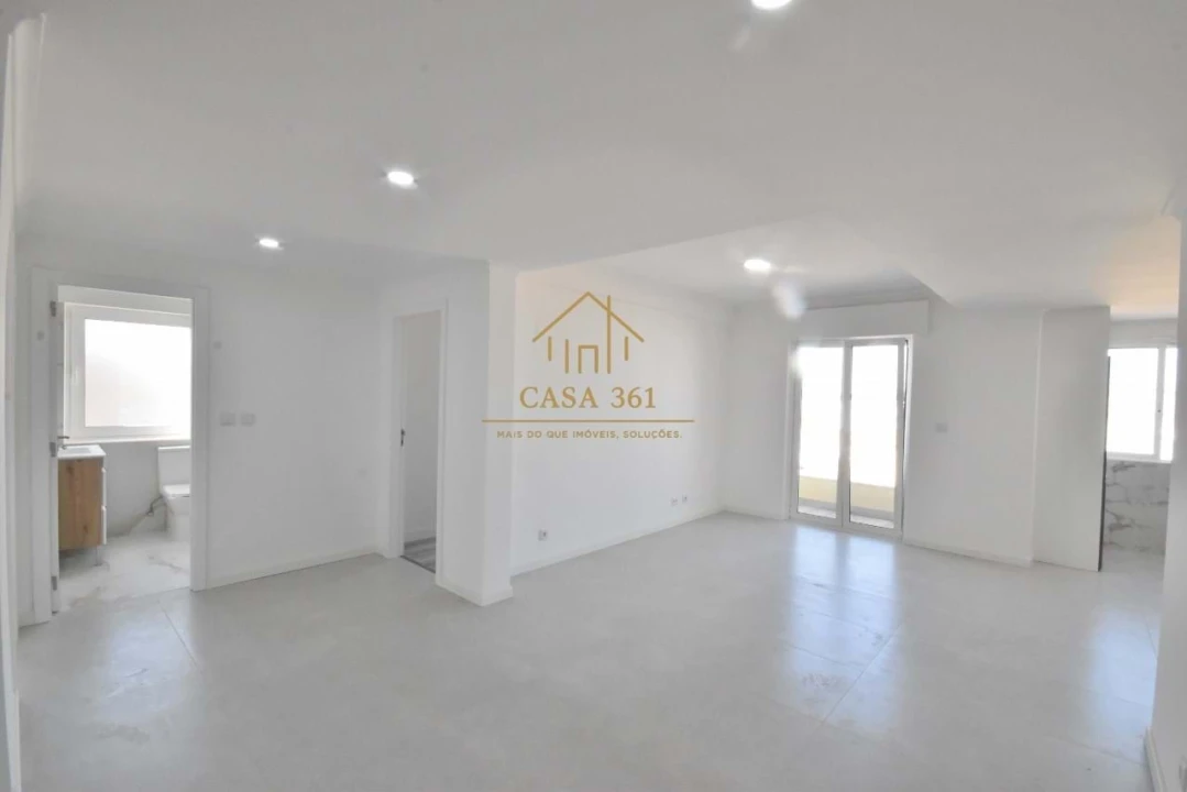 Apartamento T2 para Venda em Vila Franca de Xira Foto 6
