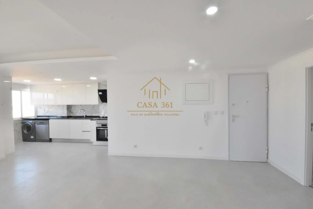 Apartamento T2 para Venda em Vila Franca de Xira Foto 4