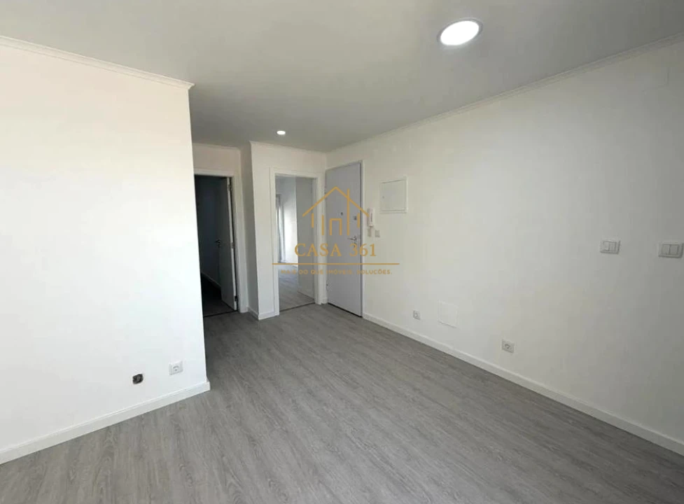 Apartamento T2 para Venda em Vila Franca de Xira Foto 5