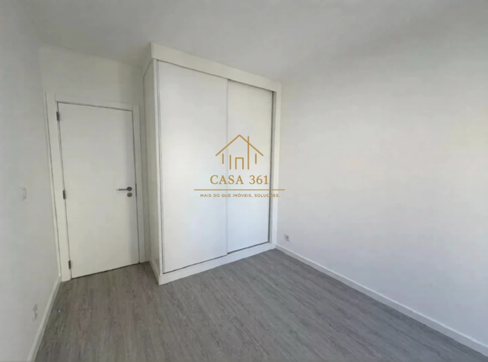 Apartamento T2 para Venda em Vila Franca de Xira Foto 8