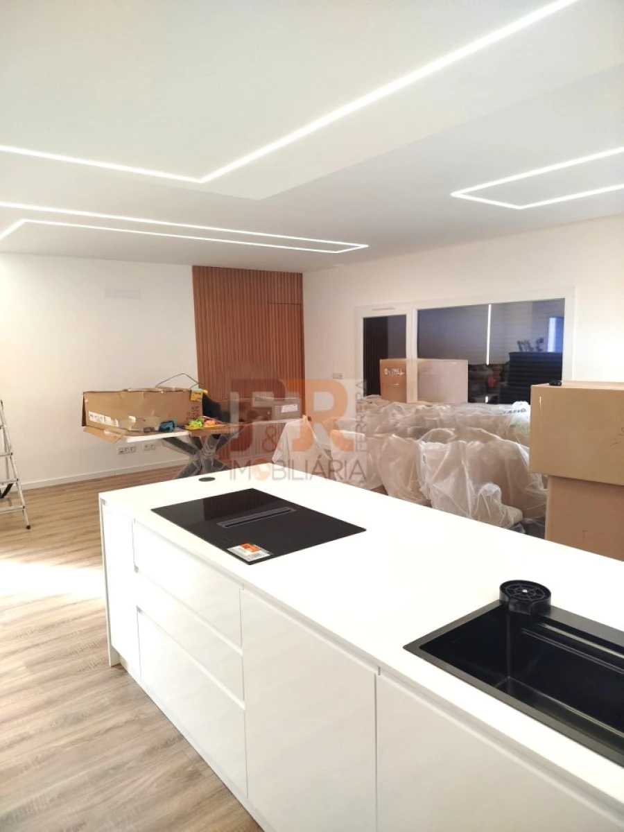 Moradia T3 para Venda em Fernao Ferro Foto 6