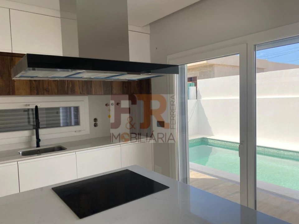 Moradia T3 para Venda em Fernao Ferro Foto 8