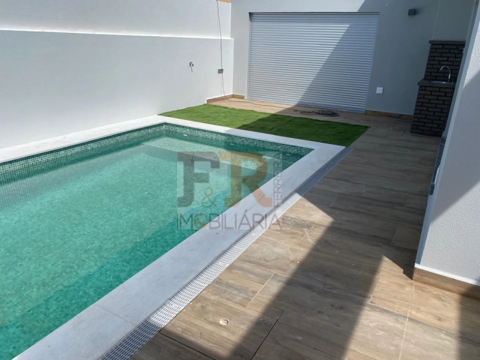 Moradia T3 para Venda em Fernao Ferro Foto 27