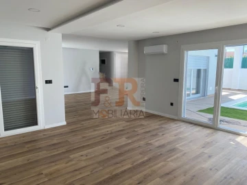 Moradia T3 para Venda em Fernao Ferro