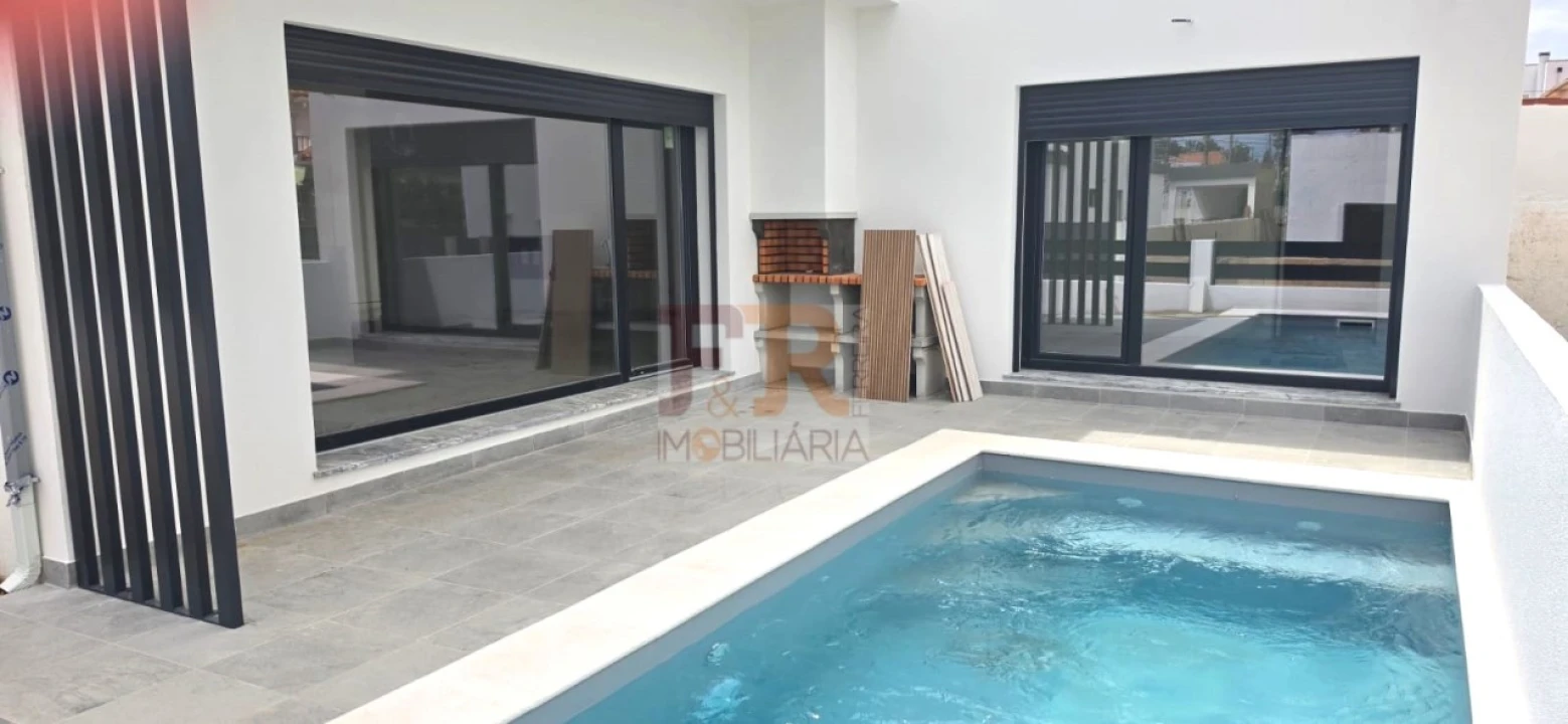 Moradia para Venda em Fernao Ferro Foto 5