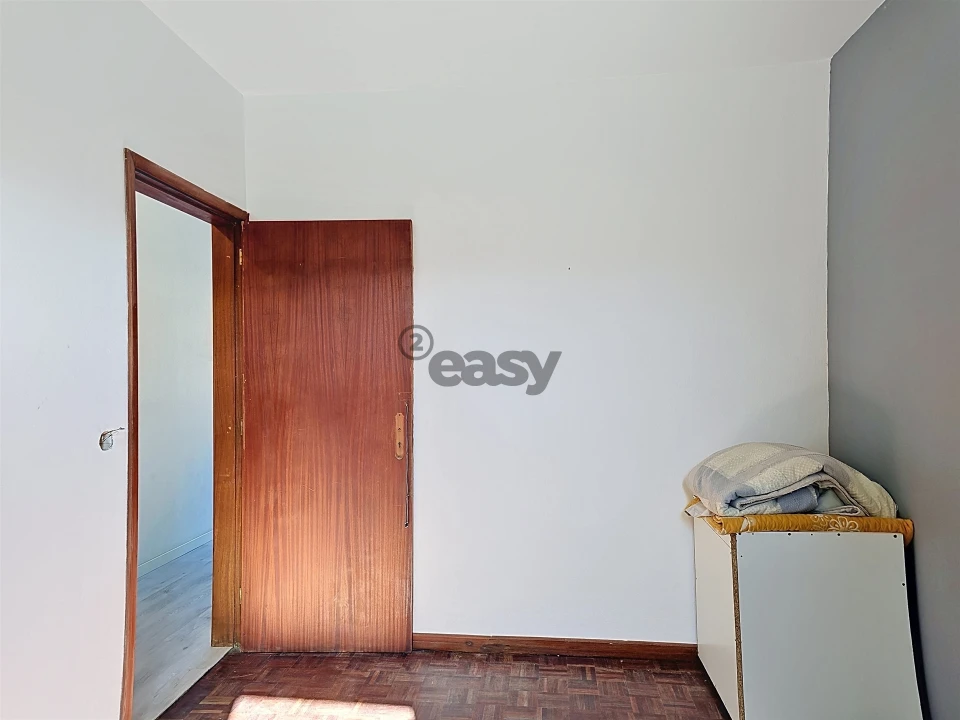 Moradia T3 para Venda em São Roque Foto 9