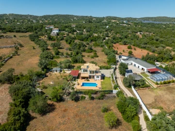 Moradia T3 para Venda em Loule (São Clemente)