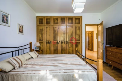 Moradia T5 para Venda em Calvaria de Cima
