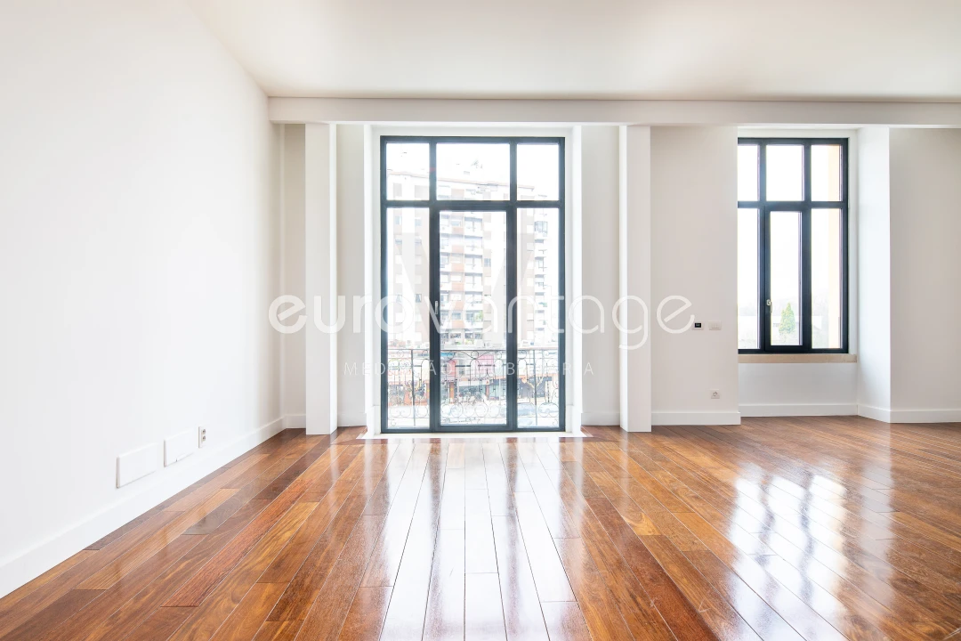 Apartamento T1 para Venda em Leiria, Pousos, Barreira e Cortes Foto 1