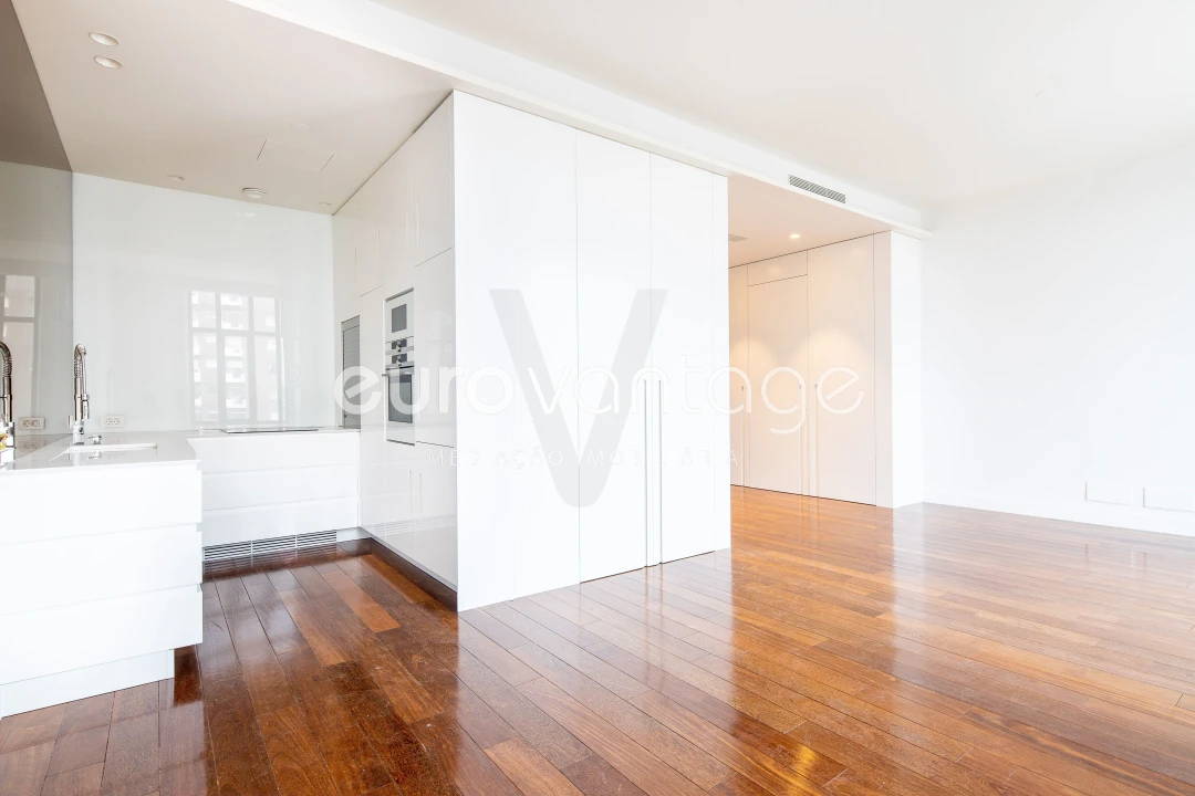 Apartamento T1 para Venda em Leiria, Pousos, Barreira e Cortes Foto 6