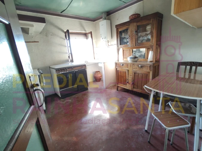 Moradia T3 para Venda em Ceira Foto 14