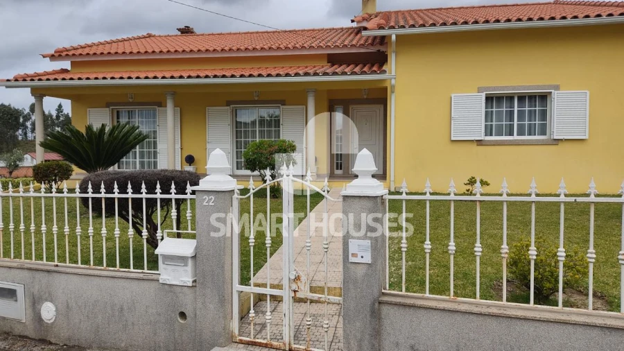 Moradia T3 para Venda em Tabua Foto 2