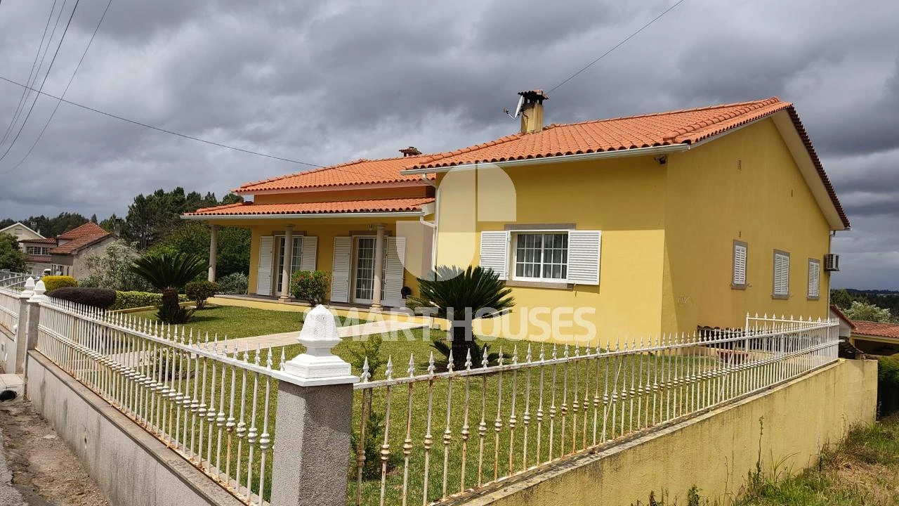 Moradia T3 para Venda em Tabua Foto 1