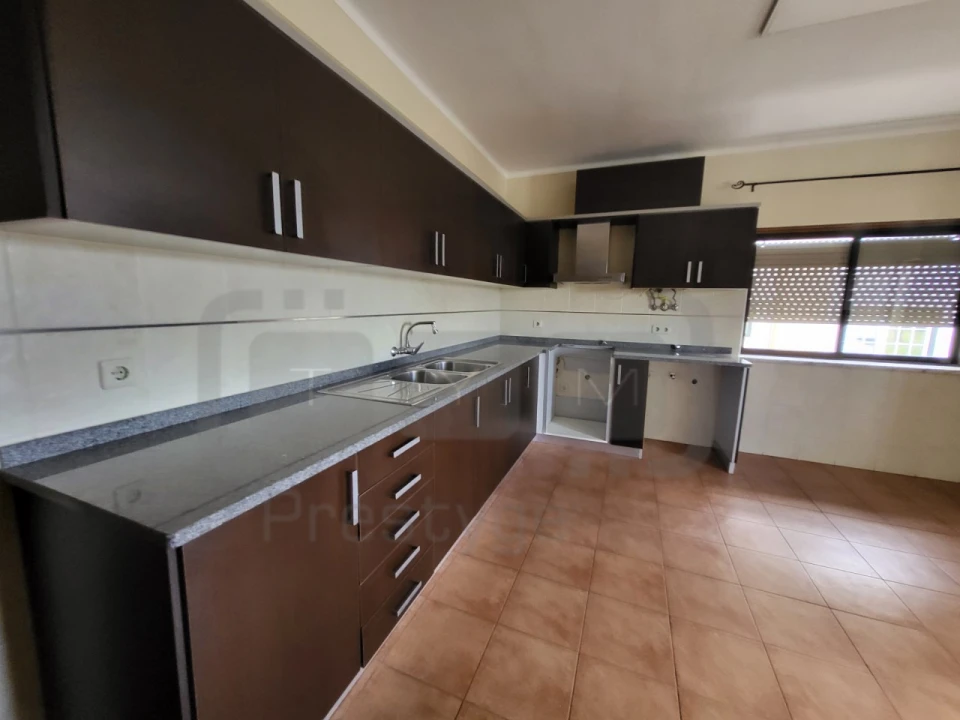 Moradia T5 para Venda em São João Baptista e Santa Maria dos Olivais Foto 6
