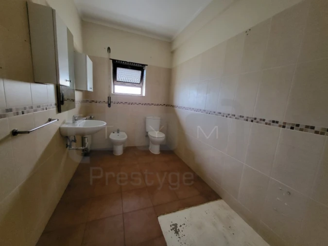 Moradia T5 para Venda em São João Baptista e Santa Maria dos Olivais Foto 9