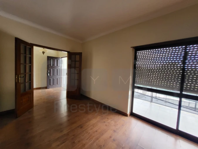 Moradia T5 para Venda em São João Baptista e Santa Maria dos Olivais Foto 4