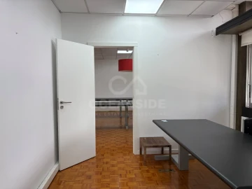 Escritório para Arrendamento em Santo António