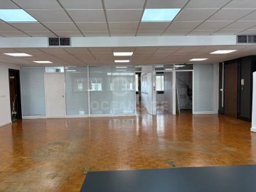 Escritório para Arrendamento em Santo António