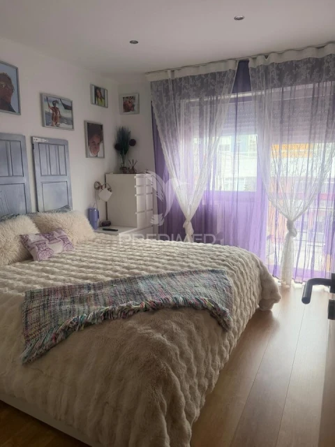 Apartamento T2 para Venda em Oeiras e São Julião da Barra, Paço de Arcos e Caxias