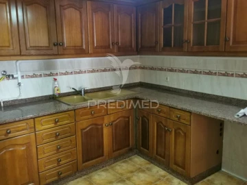 Apartamento T3 para Venda em São João Baptista e Santa Maria dos Olivais