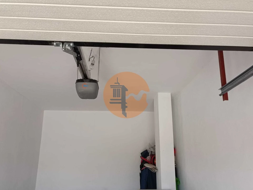 Garagem para Venda em Vila Real de Santo Antonio Foto 9