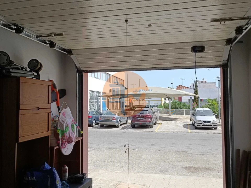 Garagem para Venda em Vila Real de Santo Antonio Foto 23