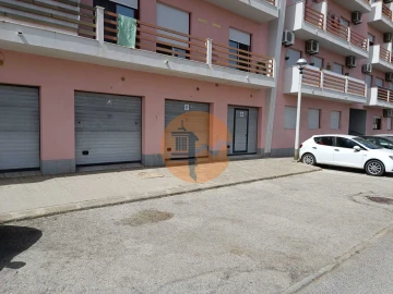 Garagem para Venda em Vila Real de Santo Antonio