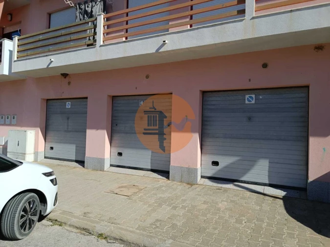 Garagem para Venda em Vila Real de Santo Antonio Foto 2