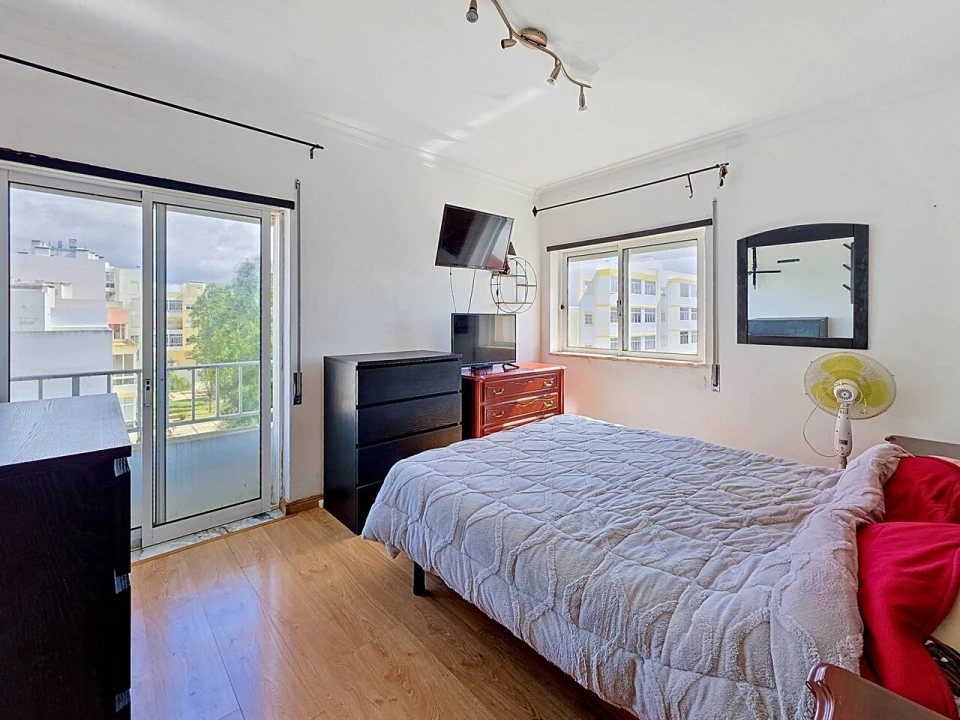 Apartamento T2 para Venda em Alvor Foto 16