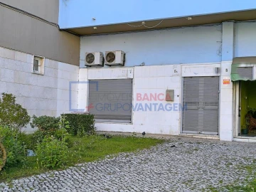 Loja para Venda em Santa Iria de Azoia, São João da Talha e Bobadela