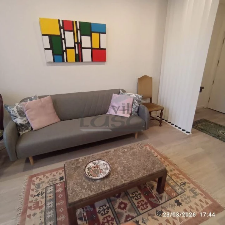 Apartamento T2 para Arrendamento em Cedofeita, Santo Ildefonso, Sé, Miragaia, São Nicolau e Vitória Foto 4