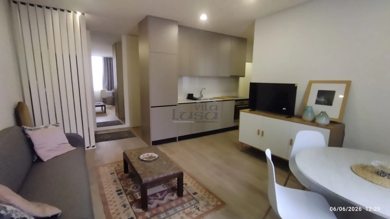 Apartamento T2 para Arrendamento em Cedofeita, Santo Ildefonso, Sé, Miragaia, São Nicolau e Vitória Foto 3