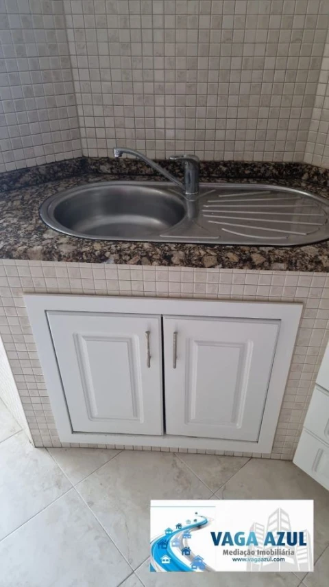 Quarto para Arrendamento em Paranhos