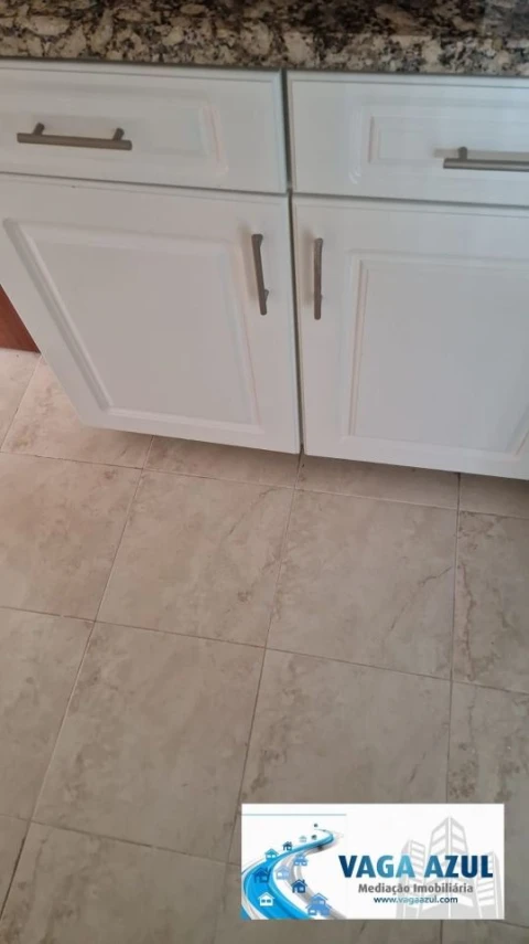Quarto para Arrendamento em Paranhos