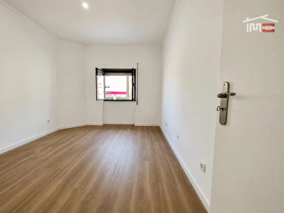 Apartamento T2 para Venda em Alto do Seixalinho, Santo André e Verderena Foto 34