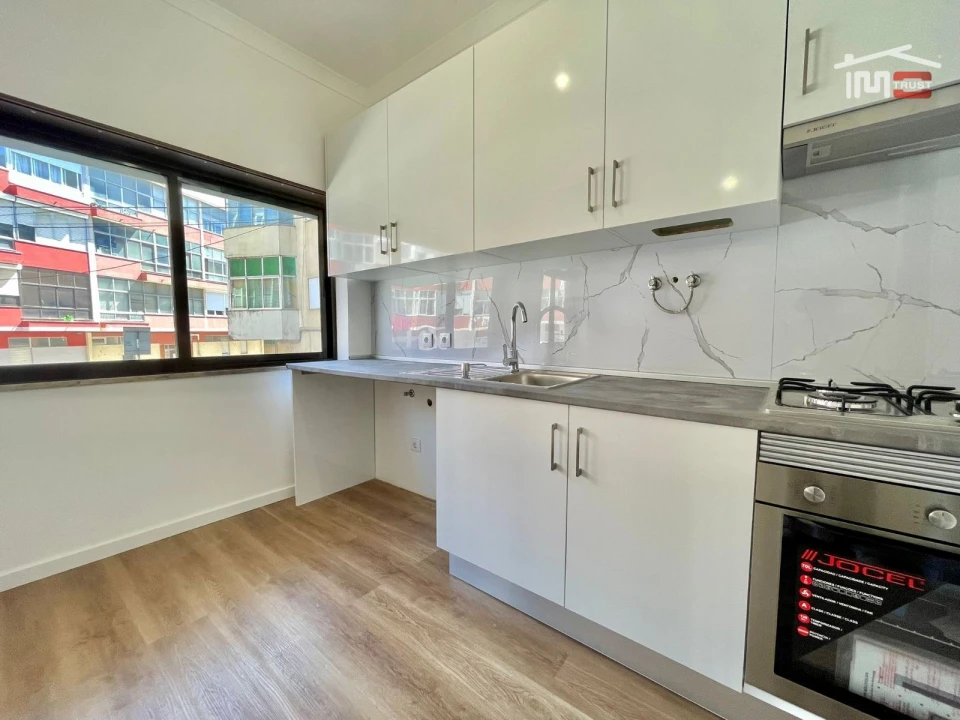 Apartamento T2 para Venda em Alto do Seixalinho, Santo André e Verderena Foto 5